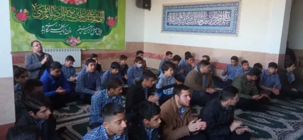 برگزاری نشست دانش آموزی در مدرسه صدرای رفسنجان