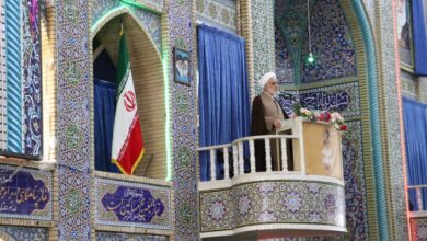 اقامه نماز جمعه کرمان به امامت مدیر ستاد اقامه نماز استان