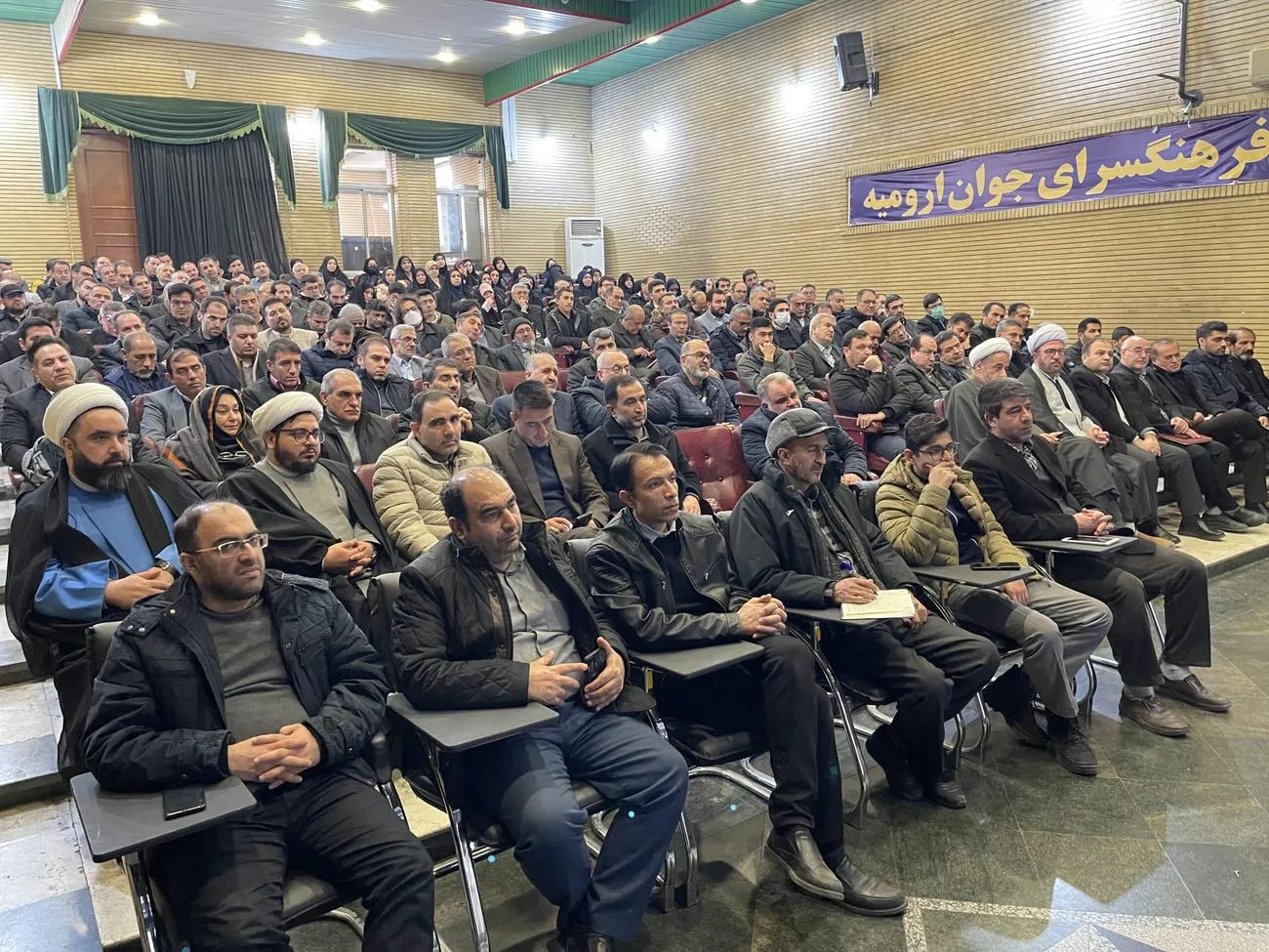 نشست آموزشی یاوران نماز آذربایجان غربی برگزار شد