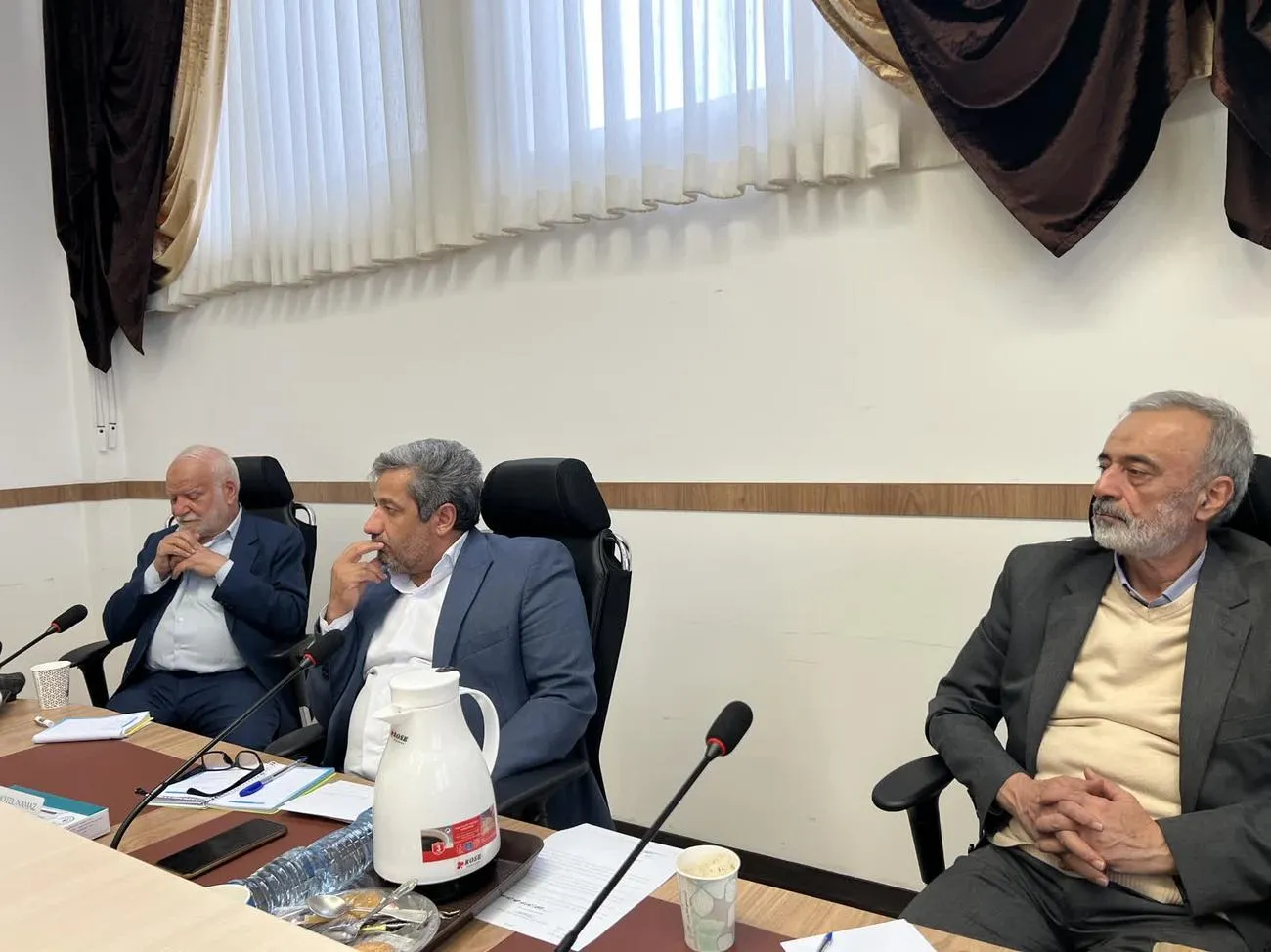قائم مقام ستاد اقامه نماز کشور با مدیران استان ها نشستی برگزار کرد