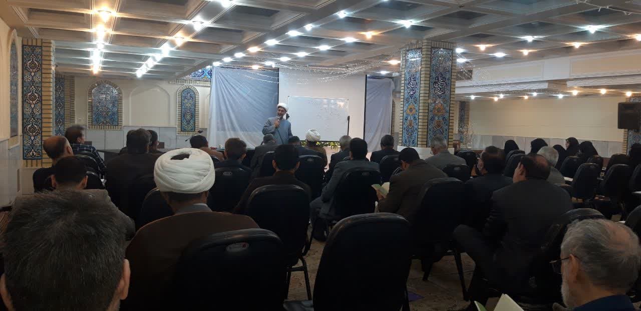 دوره آموزشی یاوران نماز در کلانشهر اهواز