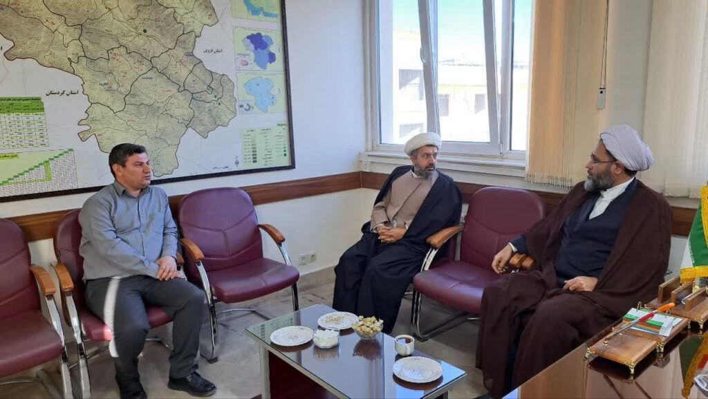 دیدار سرپرست ستاد اقامه نماز زنجان با مدیر کل امور روستایی و شهری استانداری