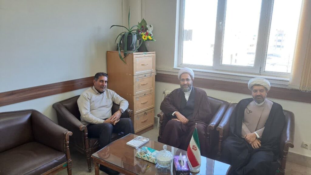 دیدار سرپرست ستاد اقامه نماز زنجان با مدیر کل امور روستایی و شهری استانداری