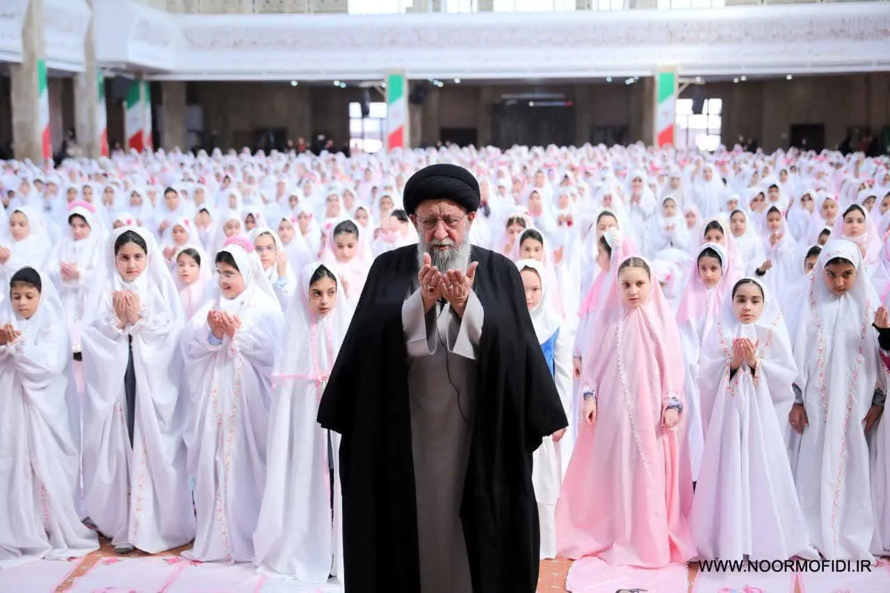 جشن عبادت ۲۰ هزار دانش‌آموز گلستانی برگزار شد