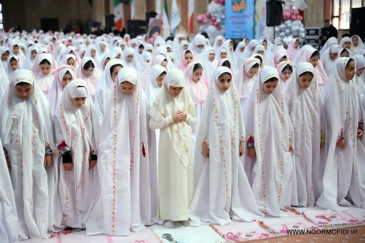 جشن عبادت ۲۰ هزار دانشآموز گلستانی برگزار شد