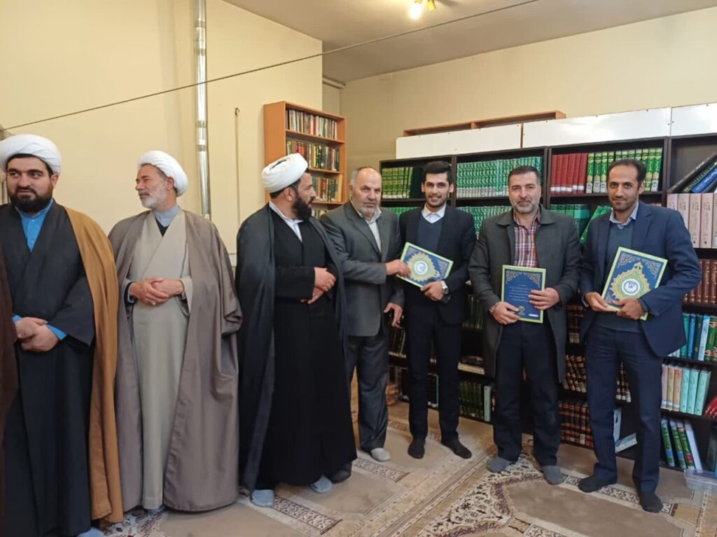 نشست تبیینی و توجیهی دبیران اقامه نماز ادارات چهارمحال‌وبختیاری برگزار شد