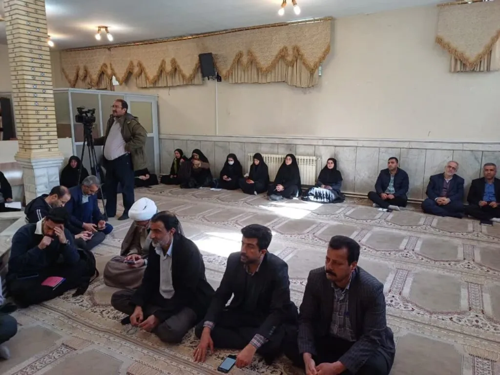 نشست تبیینی و توجیهی دبیران اقامه نماز ادارات چهارمحالوبختیاری برگزار شد
