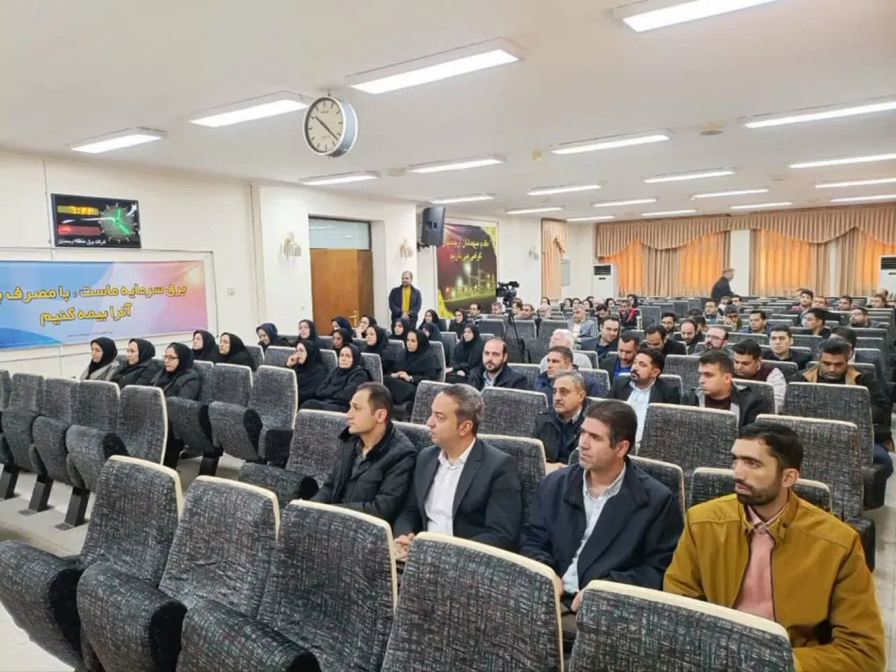جلسه همفکری و هماهنگی ستاد اقامه نماز با مدیران ادارات اقتصادی استان سمنان برگزار شد
