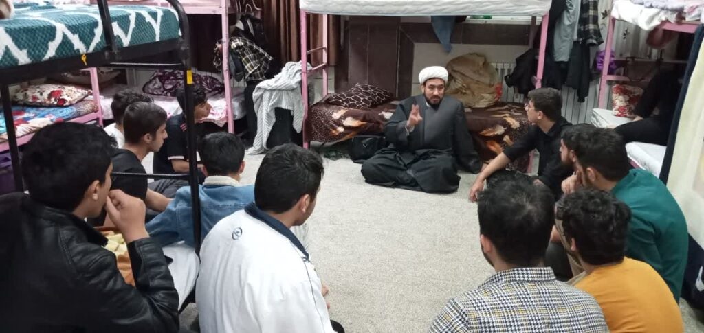 برگزاری 21 نشست تخصصی نماز ویژه دانشجویان در چهارمحال و بختیاری