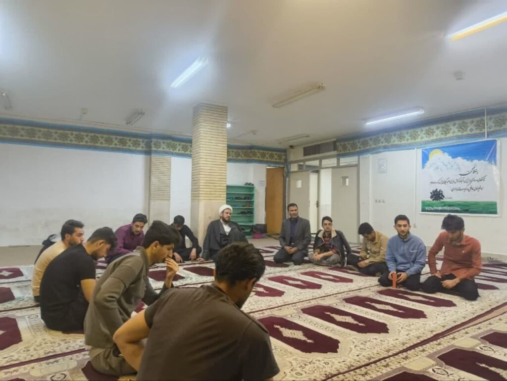 برگزاری 21 نشست تخصصی نماز ویژه دانشجویان در چهارمحال و بختیاری
