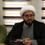 آیین بزرگداشت روز شهدا در دانشگاه لرستان حاضران، با قرائت فاتحه و غبارروبی مزار سه شهید گمنام دانشگاه لرستان، به مقام والای شهیدان سرافراز احترام گذاشتند و بار دیگر با آرمان‌های شهدا، بیعت کردند.