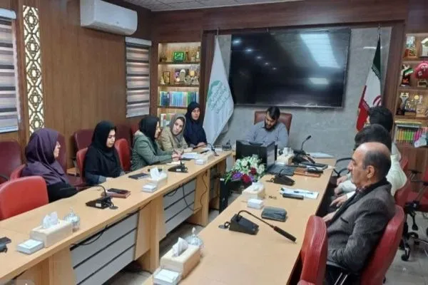 برگزیدگان مسابقه کتابخوانی «نماز» در کانون لرستان