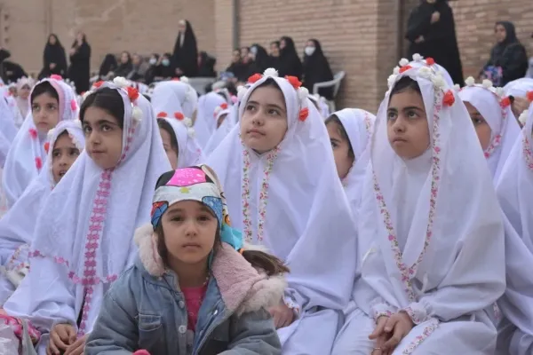 جشن روزه اولیها در قلعه فلکالافلاک خرمآباد