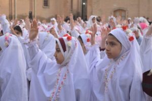 جشن روزه اولی‌ها در قلعه فلک‌الافلاک خرم‌آباد