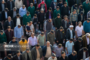 نماز باشکوه عید فطر در حرم امام رضا(ع) اقامه شد 