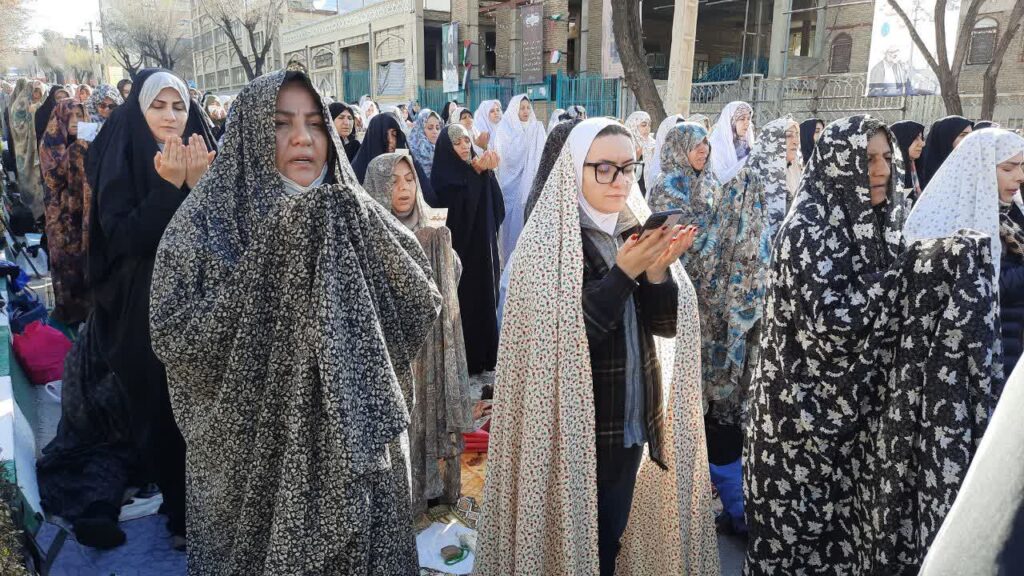 نماز عید سعید فطر در چهارمحال و بختیاری اقامه شد