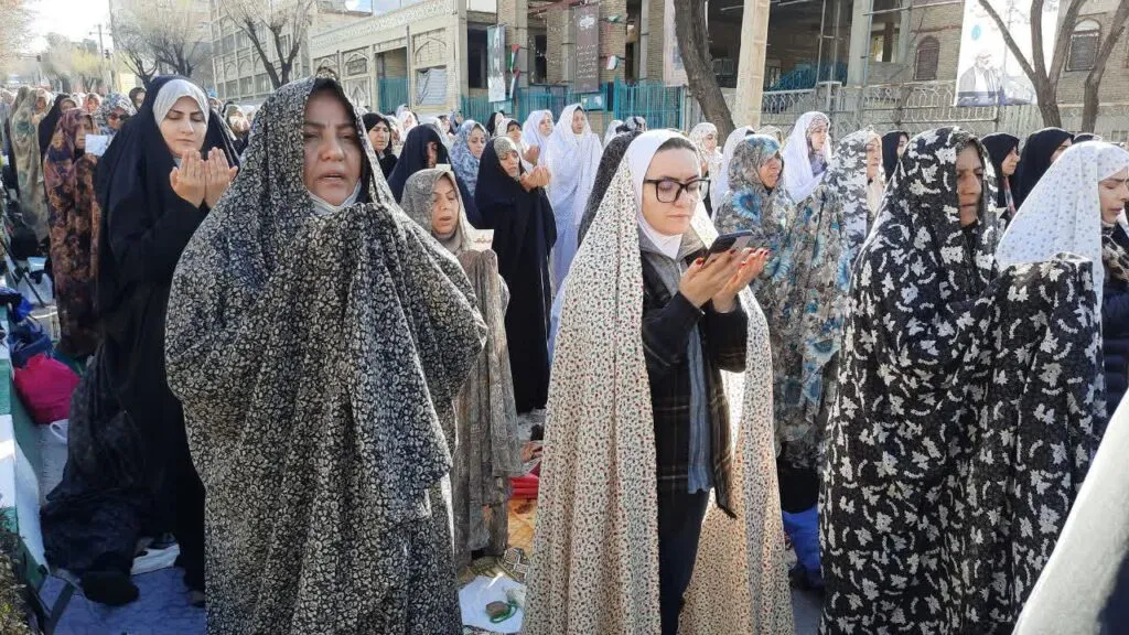نماز عید سعید فطر در چهارمحال و بختیاری اقامه شد