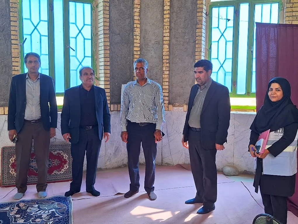 بازدید از مساجد بین راهی شهرستان عنبرآباد