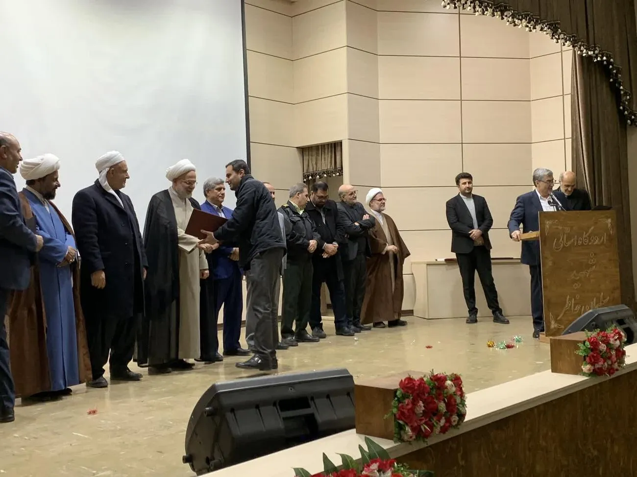 اجلاس استانی نماز در کردستان برگزار شد