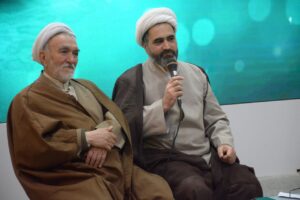 نشست فرهنگی ترویج معارف نماز در نمایشگاه بین المللی قرآن در حرم مطهر رضوی برگزار شد