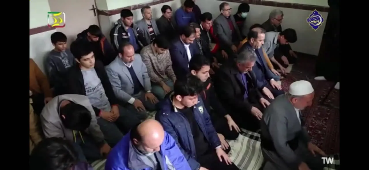 پخش نماز جماعت دبیرستان شهید بهشتی در صدا و سیمای مرکز کردستان