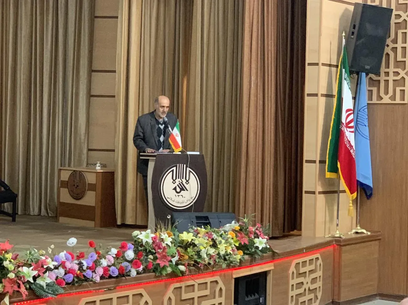 جلسه دوره آموزشی توجیهی دبیران شورای اقامه نماز دستگاه های اجرایی استان با حضور مدرس اعزامی از مرکز تخصصی نماز قم برگزار شد.
