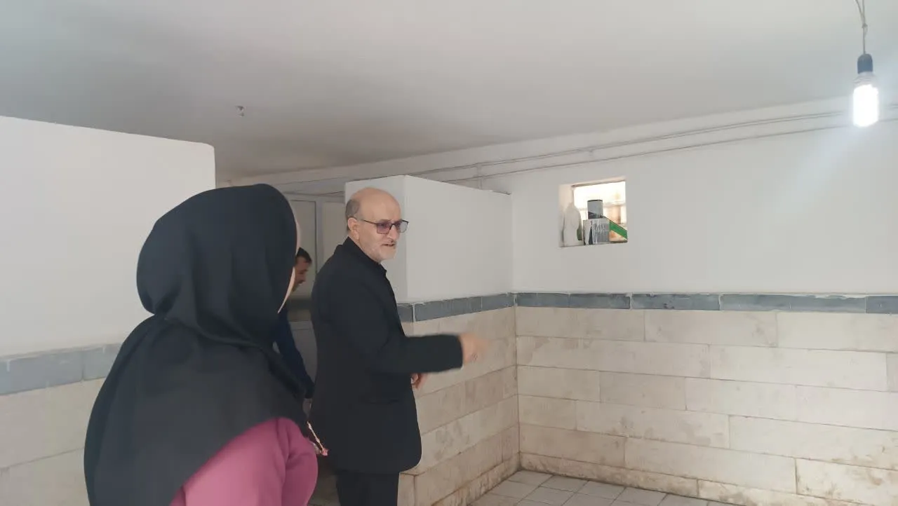 مدیر ستاد اقامه نماز استان کردستان از نمازخانه و سرویسهای بهداشتی مدارس سنندج بازدید کرد