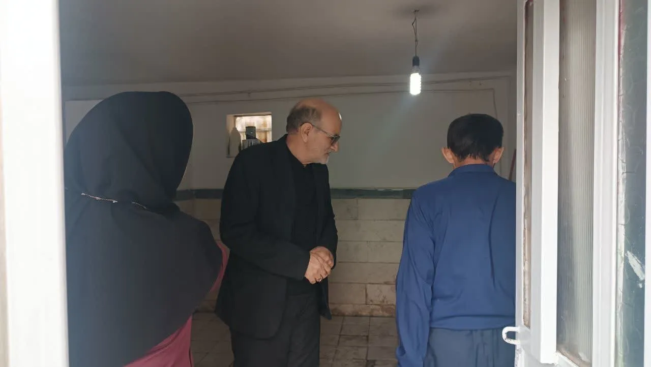 مدیر ستاد اقامه نماز استان کردستان از نمازخانه و سرویسهای بهداشتی مدارس سنندج بازدید کرد