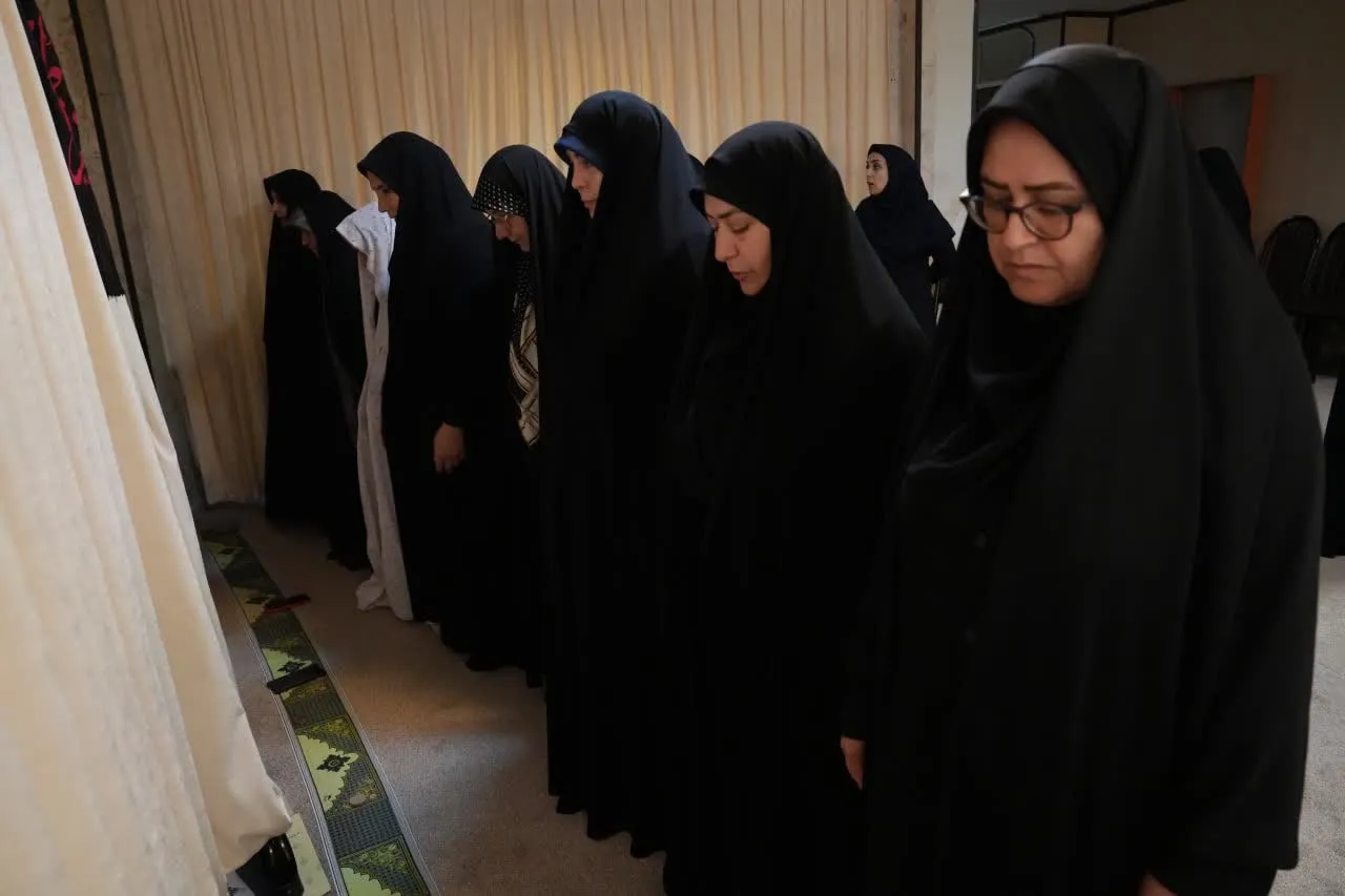 اقامه نماز وحدت به امامت مدیر ستاد اقامه نماز استان آذربایجان غربی