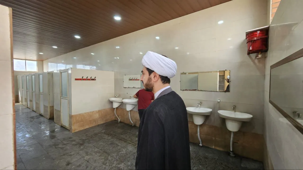 بازدید مدیر ستاد اقامه نماز منطقه کاشان از نمازخانه های بین راهی