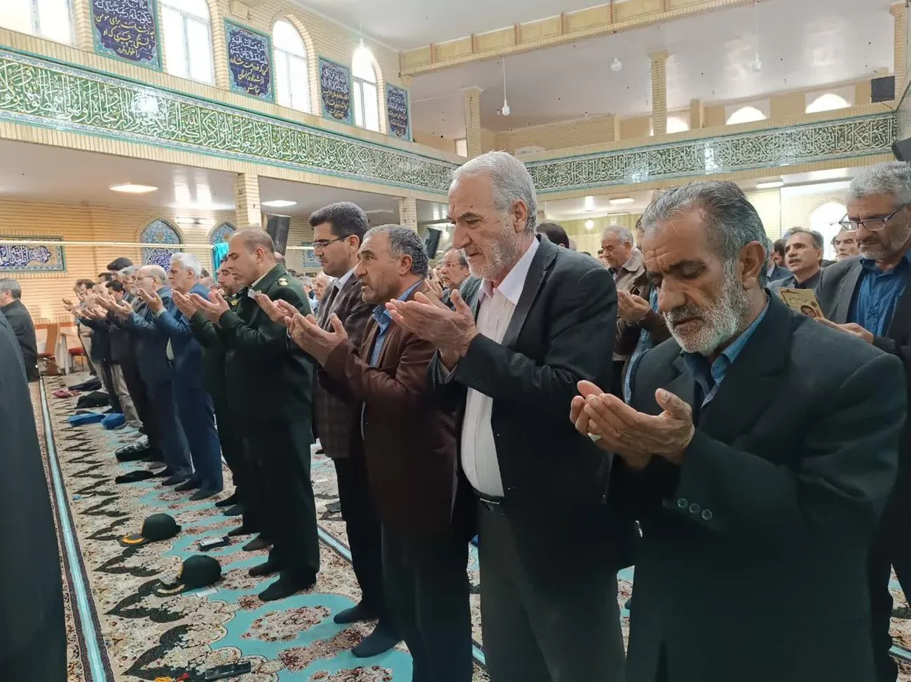 نماز عید سعید فطر در شهرستانهای استان کردستان برگزار شد