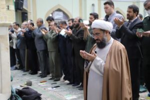 نماز عید سعید فطر با حضور پرشور و گسترده اقشار مختلف در همدان اقامه شد