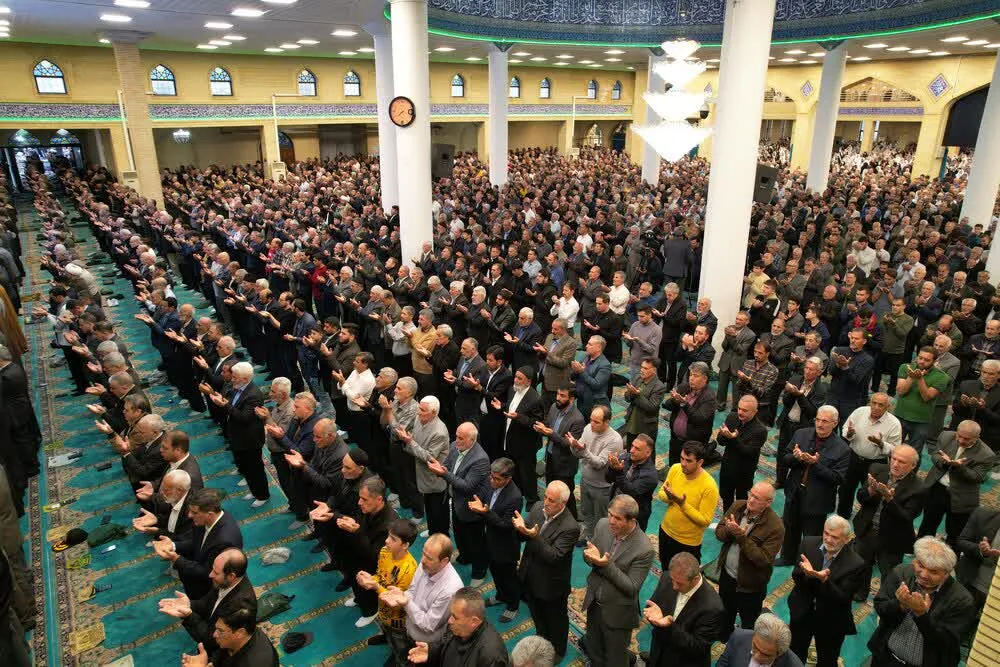 اقامه نماز پرشکوه عید فطر در آذربایجان غربی