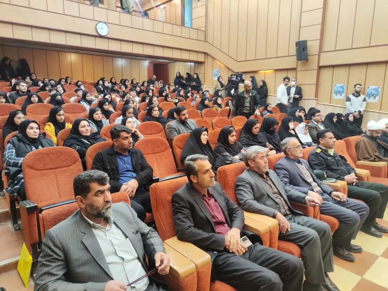 اختتامیه دومین جشنواره منطقهای فرهنگی هنری ادبی و پژوهشی نماز کلید بهشت برگزار شد