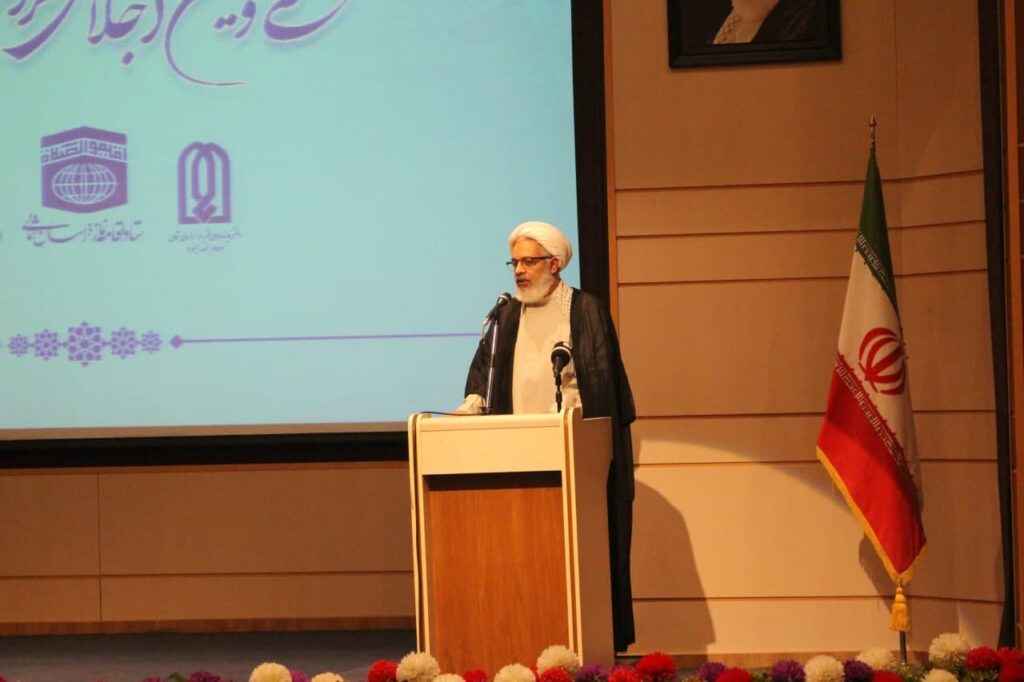 آیین تجلیل از خادمان و فعالان برگزاری سی و یکمین اجلاس سراسری نماز برگزار شد.