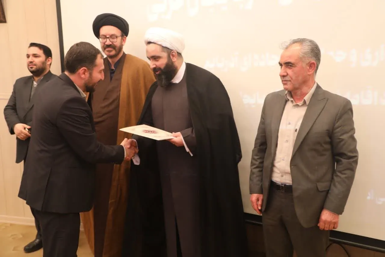 نشست تبیینی-آموزشی دبیران اقامه نماز دستگاههای اجرایی استان آذربایجان غربی برگزار شد