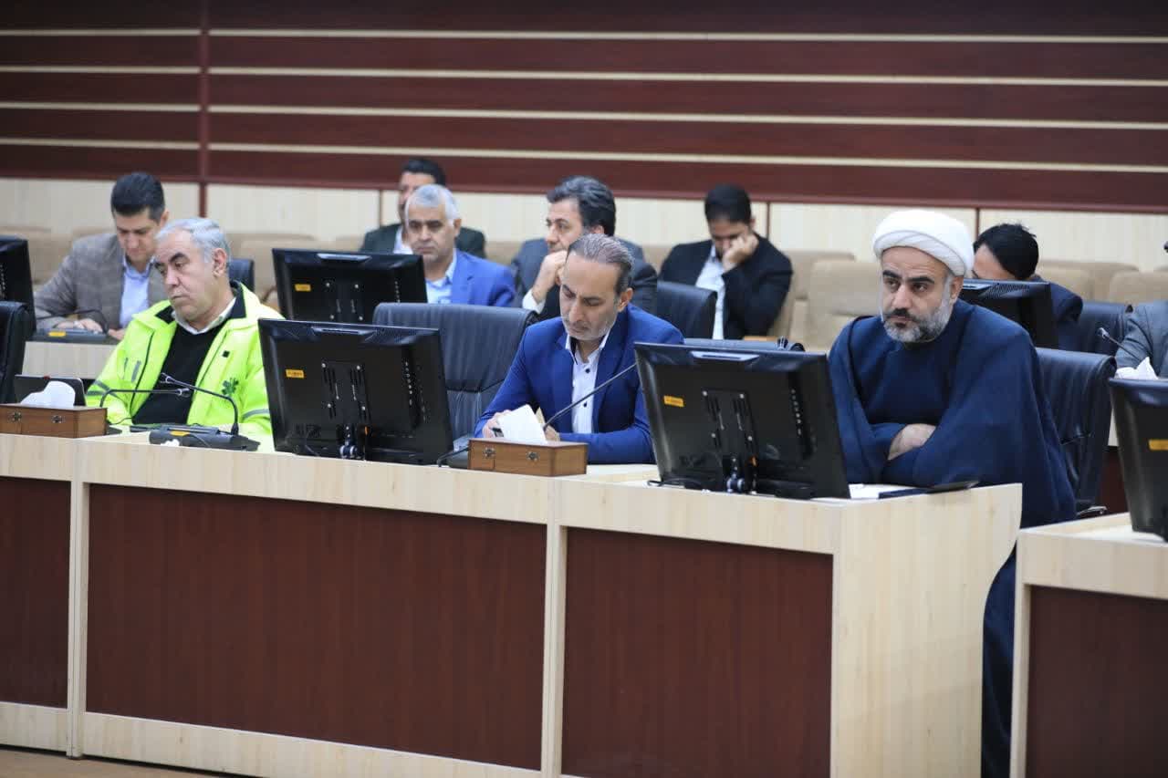 حضور استاندار البرز در جلسه ستاد خدمات سفر استان