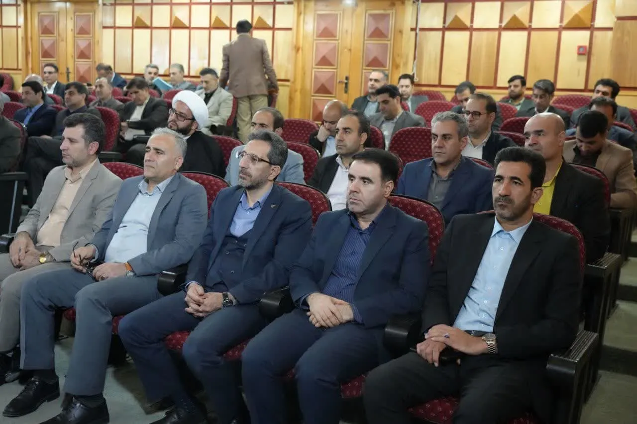 اولین جلسه شورای اداری استان لرستان در سال1404 برگزار شد