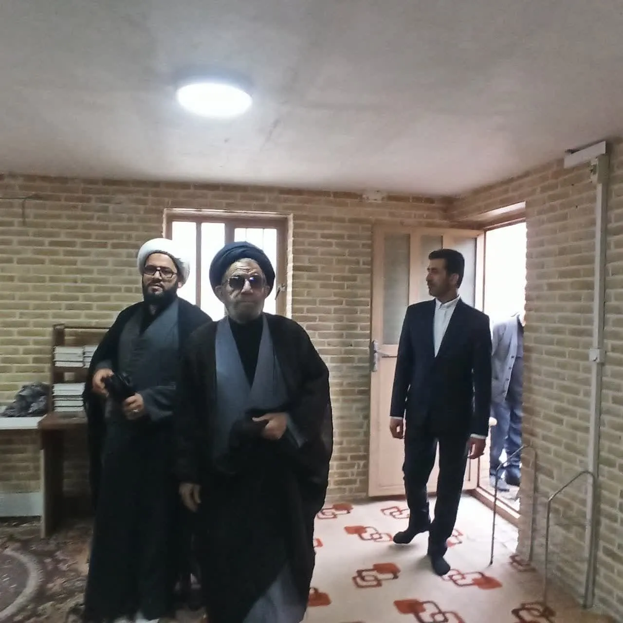 بازدید از نمازخانه تاریخی قلعه فلک الافلاک لرستان