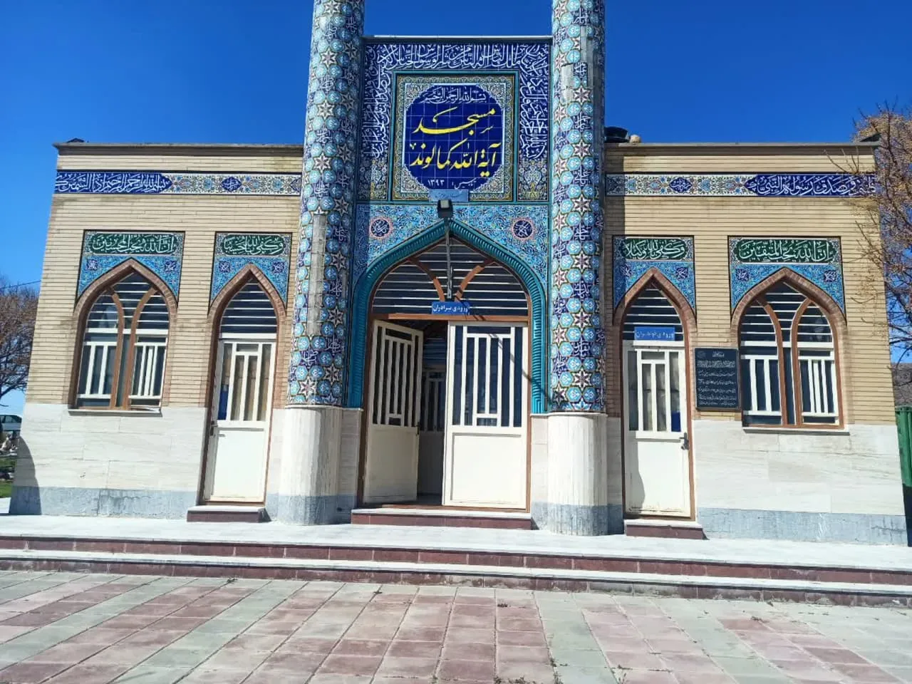 از اماکن اقامه نماز راه های مواصلاتی شهرستان خرم آباد به بروجرد و اراک بازدید شد