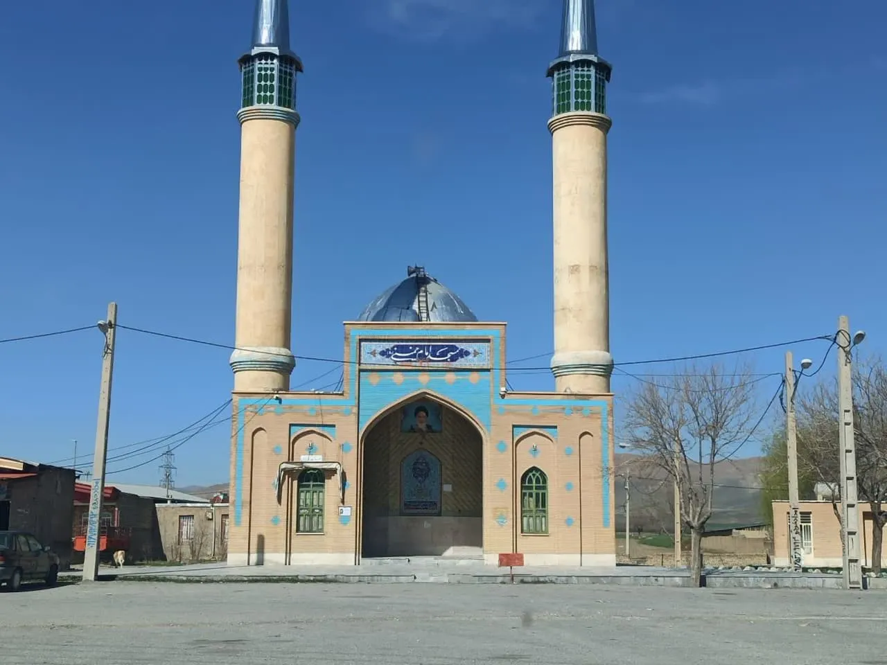 از اماکن اقامه نماز راه های مواصلاتی شهرستان خرم آباد به بروجرد و اراک بازدید شد