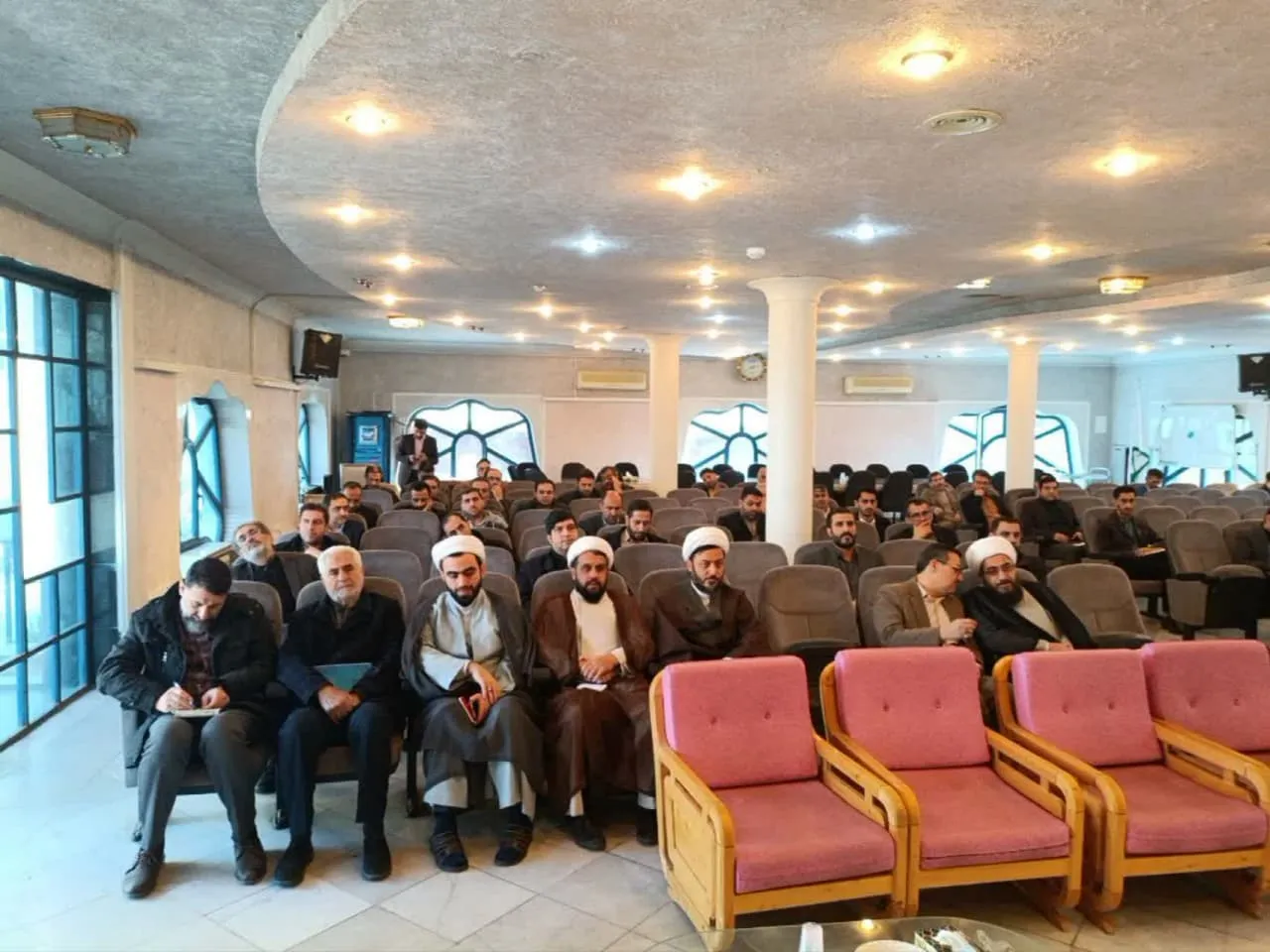 برگزاری جلسه توجیهی و آموزشی دبیران اقامه نماز دستگاههای اجرایی استان سمنان