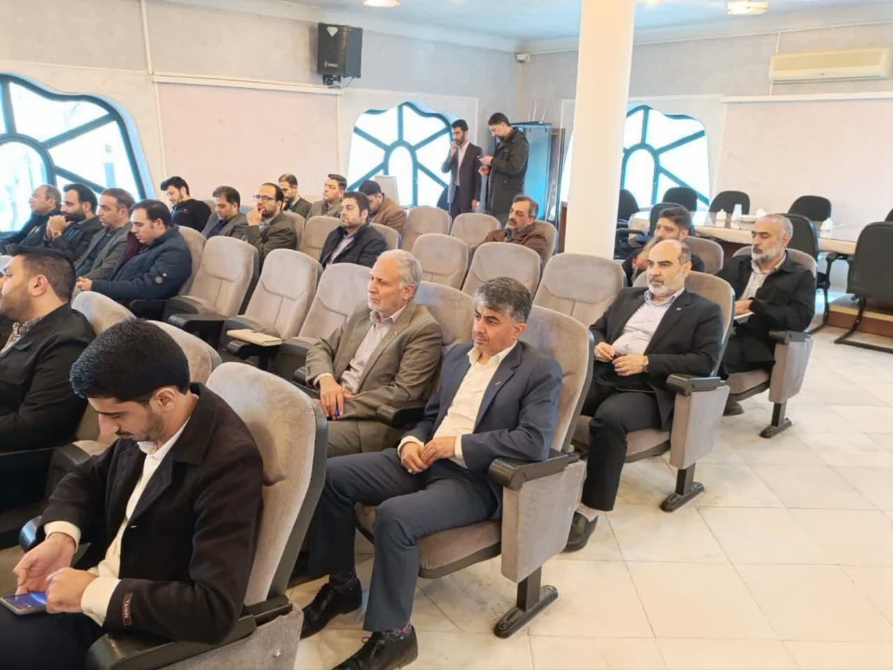 برگزاری جلسه توجیهی و آموزشی دبیران اقامه نماز دستگاه‌های اجرایی استان سمنان