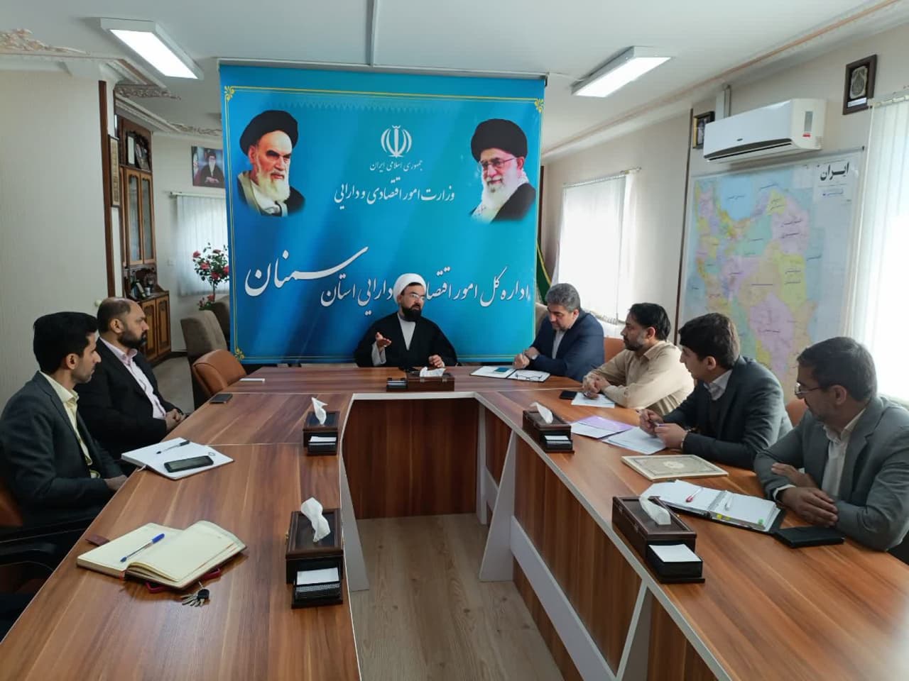 جلسه شورای اقامه نماز اداره کل اقتصادی و دارایی استان سمنان برگزار شد