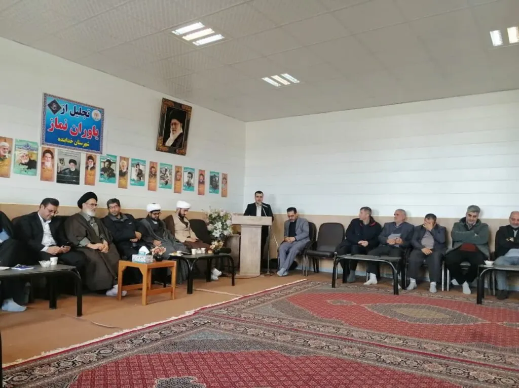 مراسم تجلیل از یاوران نمازی و فعالین فرهنگی شهرستان خدابنده برگزار شد