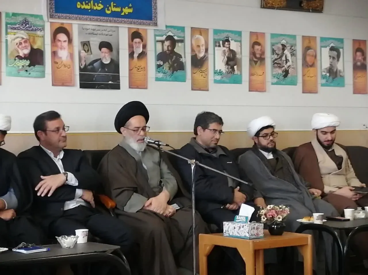 مراسم تجلیل از یاوران نمازی و فعالین فرهنگی شهرستان خدابنده برگزار شد