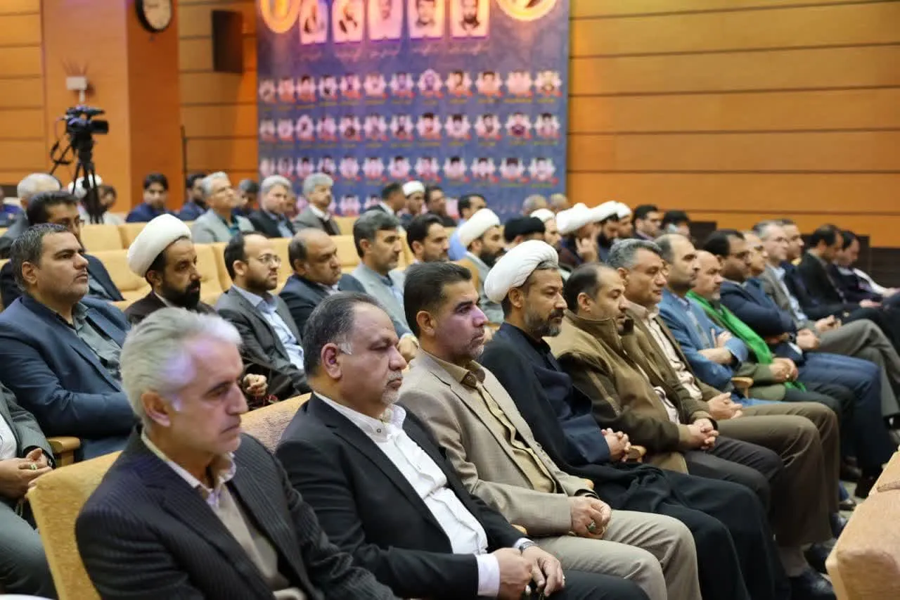 هشتمین اجلاس استانی نماز با عنوا نماز و نسل نو در خراسان جنوبی