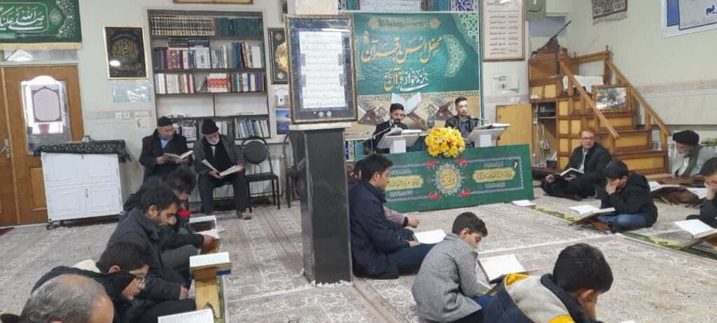 محفل انس با قرآن کریم سی جز در سی روز در سلطانیه برگزار می‌شود
