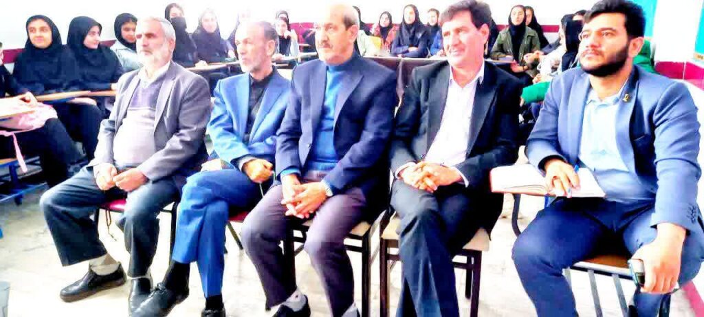 نشست شیوه فرهنگ‌سازی نماز در مدارس سجاس رود برگزار شد