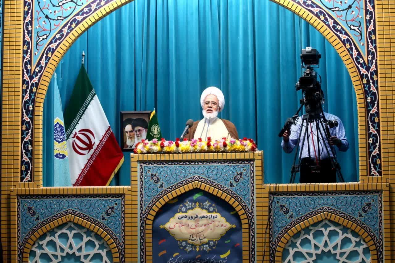 نماز عید سعید فطر در کرمانشاه برگزار شد-1
